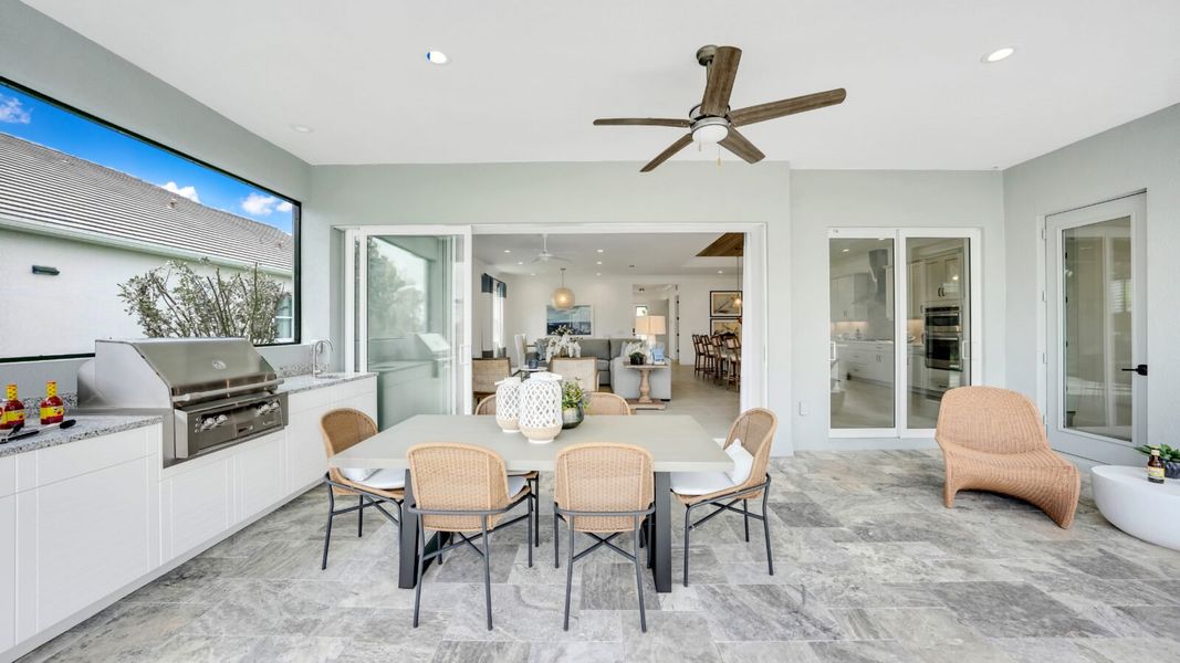 Furnished interior view inside a new home in Avelina, Venice (Image 40).