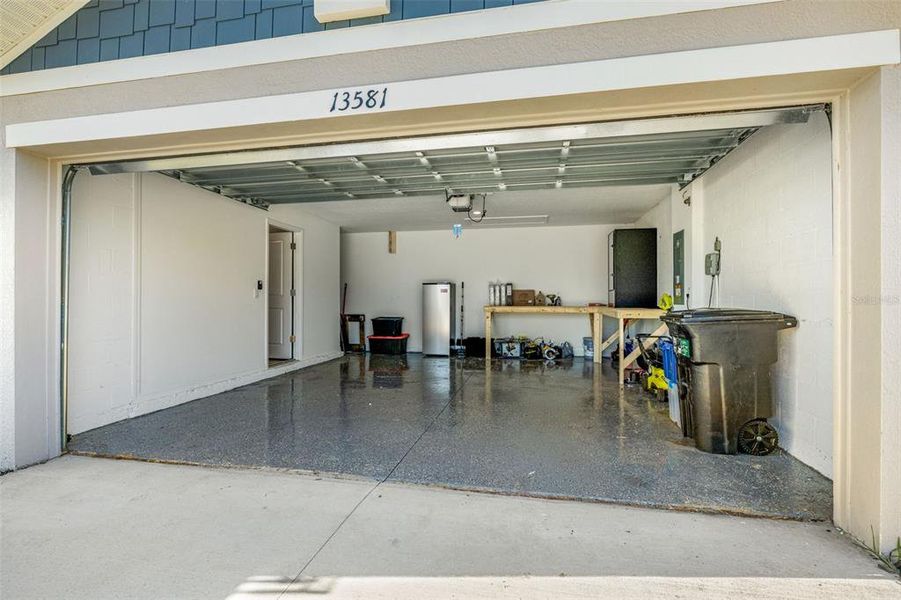 Exterior details and patio area of a home in , Dade City (Image 24).