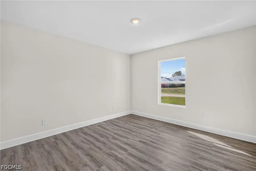 Spacious, unfurnished interior of a new home in Cape Coral, Cape Coral (Image 25). Spacious, unfurnished interior of a new home in Cape Coral, Cape Coral (Image 25).