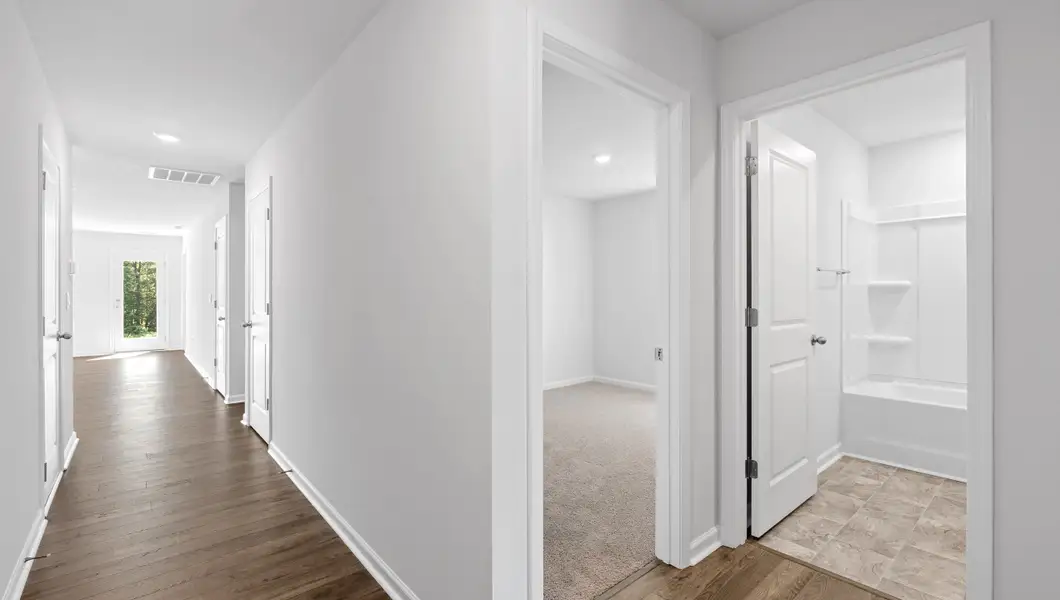 Spacious, unfurnished interior of a new home in Harper Ridge, Roebuck (Image 13).