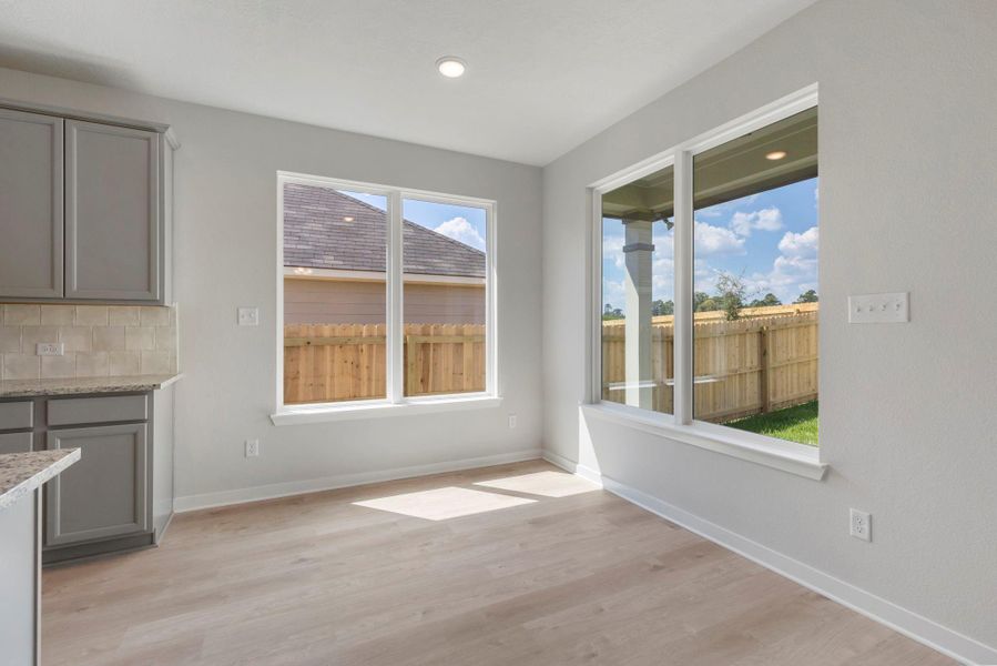 Spacious, unfurnished interior of a new home in , Huntsville (Image 15).