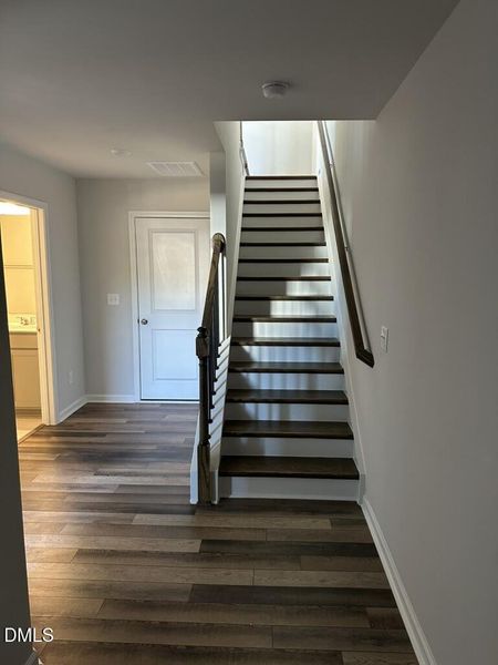 591BFE0B-65DC-4A27-ADBB-85898C5E3E1A_1_1