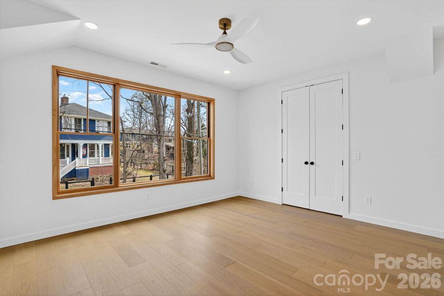 Spacious, unfurnished interior of a new home in , Asheville (Image 19).