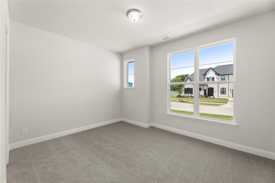 Spacious, unfurnished interior of a new home in Painted Tree Woodlands, McKinney (Image 22).