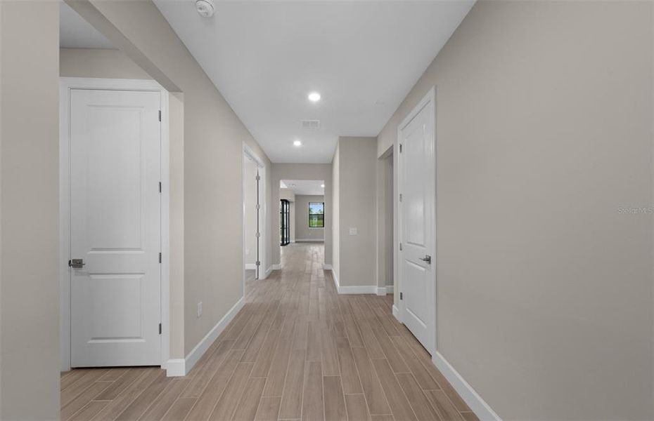 Spacious, unfurnished interior of a new home in , North Port (Image 19).