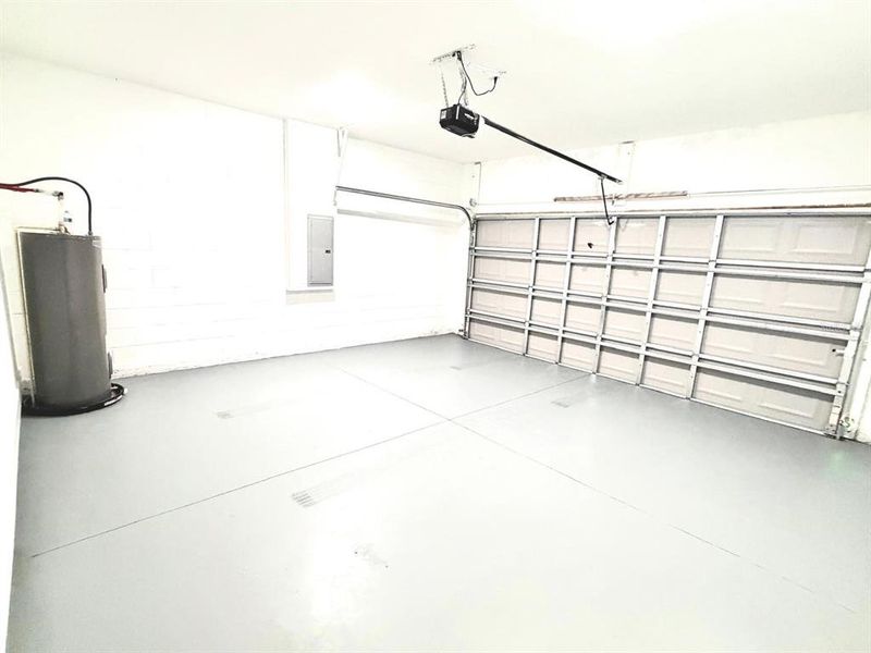 Spacious, unfurnished interior of a new home in , Citrus Springs (Image 20). Spacious, unfurnished interior of a new home in , Citrus Springs (Image 20).