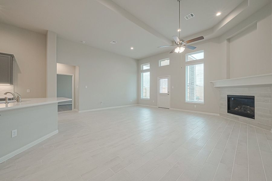 Representative unfurnished interior of a home built from the Floor Plan 1830 by Colina Homes in Grand Magnolia, Magnolia (Image 37). Representative unfurnished interior of a home built from the Floor Plan 1830 by Colina Homes in Grand Magnolia, Magnolia (Image 37).