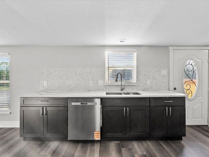 Dining Area Dining Area