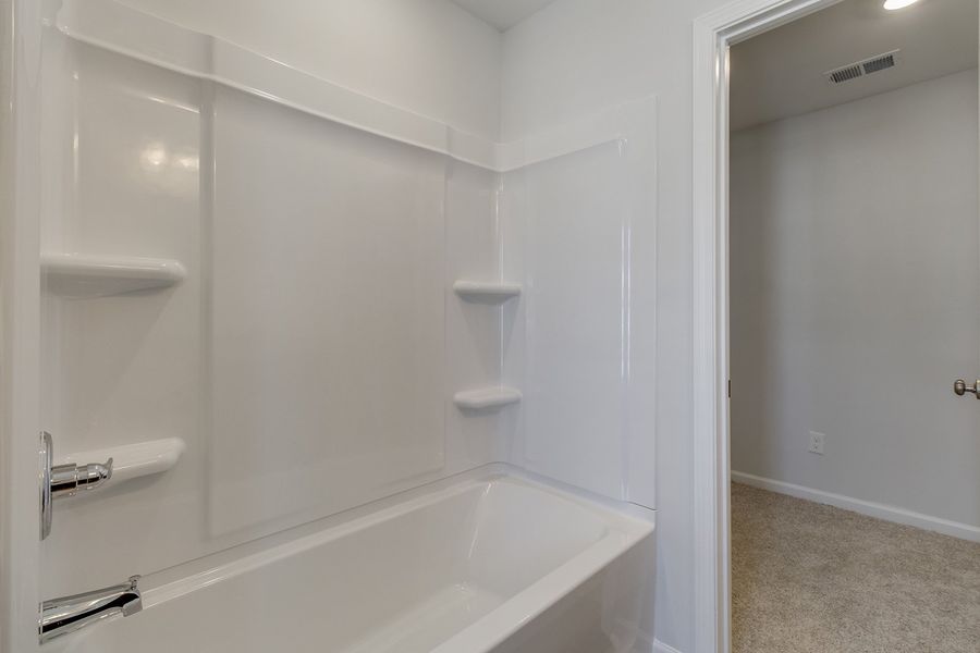 Image 30 of a home in Astoria.