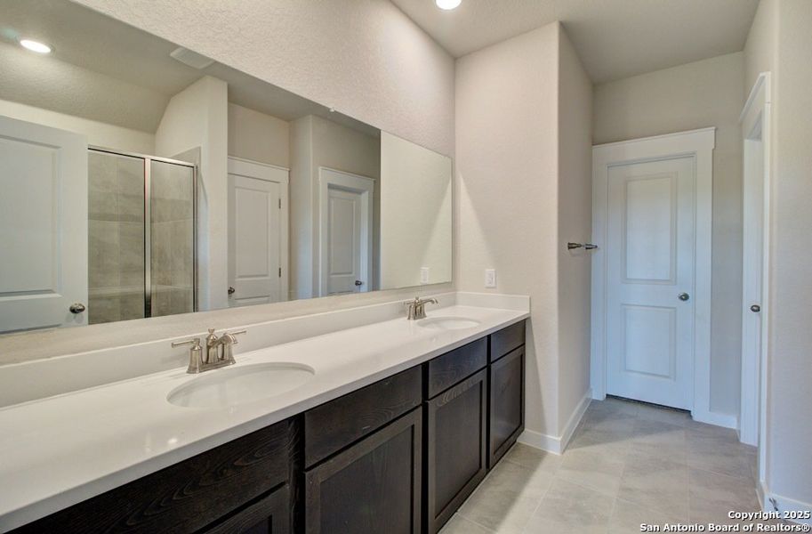 Furnished interior view inside a new home in Cloud Country, New Braunfels (Image 6).