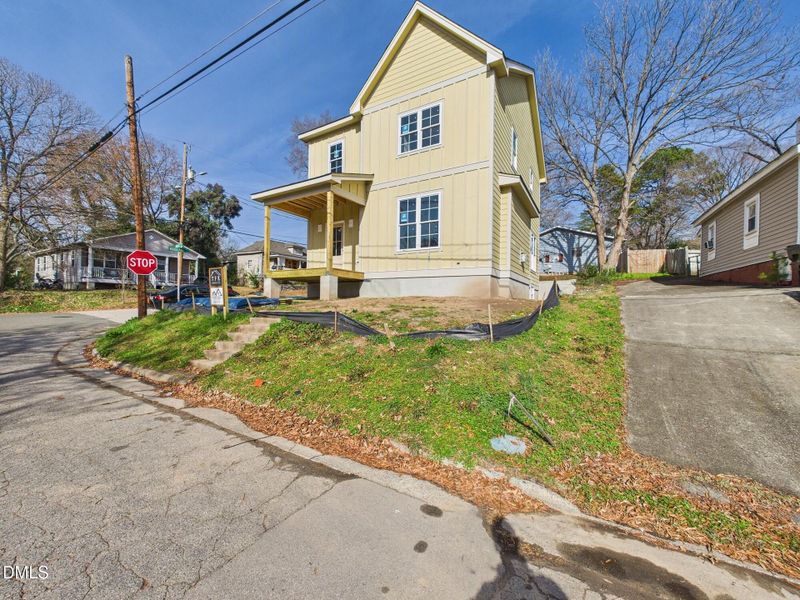 CAM01608G0-PR0121-STILL002