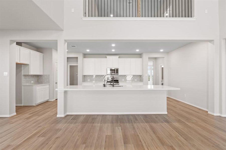 This kitchen is not only a functional space but also has ample storage. Whether you're a seasoned chef or just love to gather and enjoy good food, this kitchen is a dream come true.