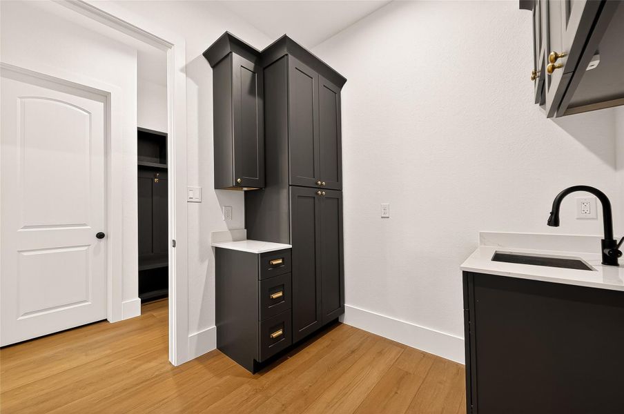 Close-up of interior finishes inside a home in , Tomball (Image 20).