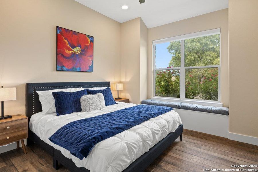 Furnished interior view inside a new home in , Blanco (Image 4).
