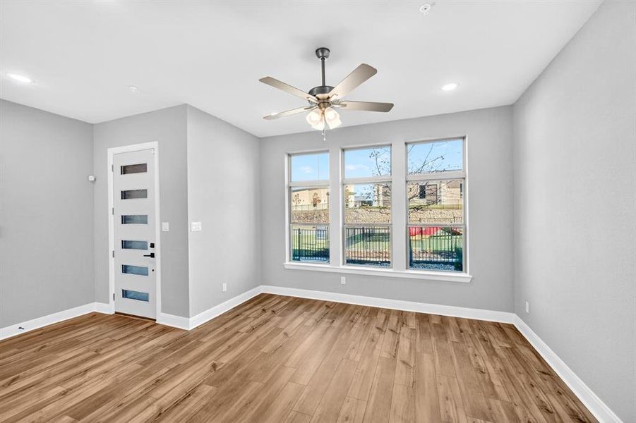 Spacious, unfurnished interior of a new home in Hillside at Las Colinas, Irving (Image 32).