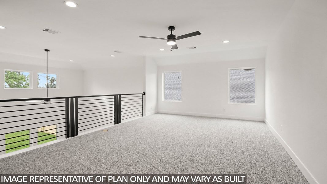 Spacious, unfurnished interior of a new home in Silverthorne, Conroe (Image 16).