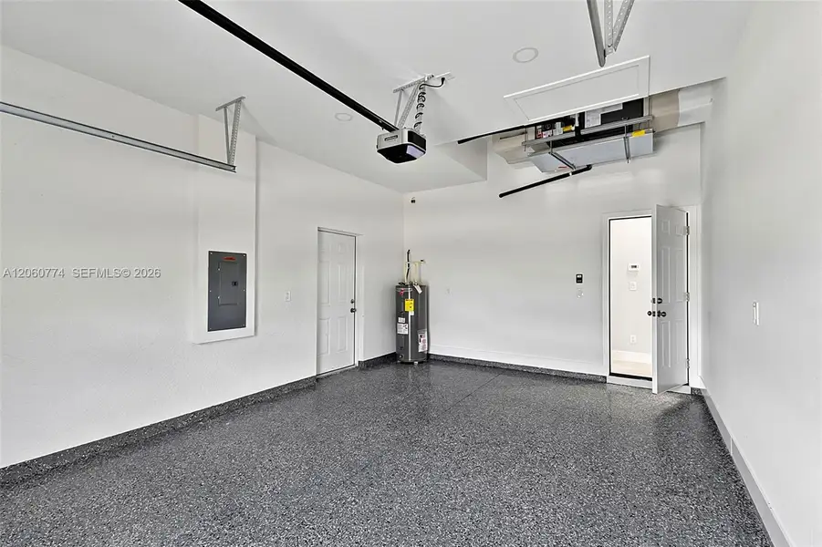 Spacious, unfurnished interior of a new home in , Lehigh Acres (Image 17). Spacious, unfurnished interior of a new home in , Lehigh Acres (Image 17).