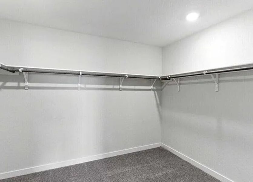 Spacious, unfurnished interior of a new home in August Fields, New Braunfels (Image 3).