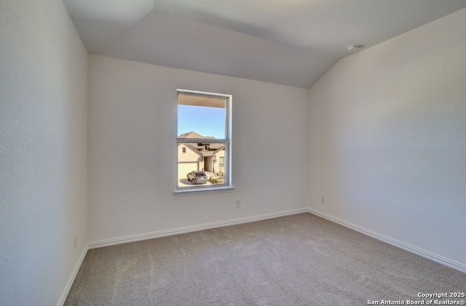 Spacious, unfurnished interior of a new home in Meyer Ranch – Premier, New Braunfels (Image 18).