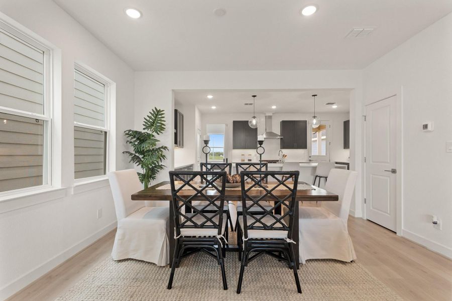 Charming dining area (*Photo not of actual home and used for illustration purposes only.)