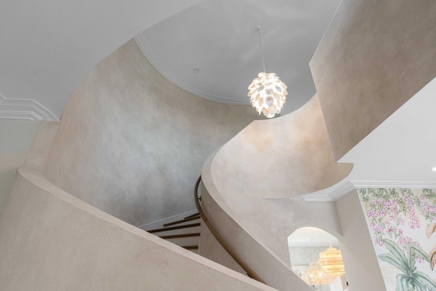 Close-up of interior finishes inside a home in , Charleston (Image 22).