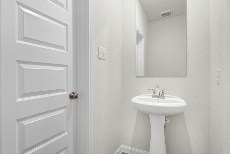 Image 25 of a home in Aldine Pines.