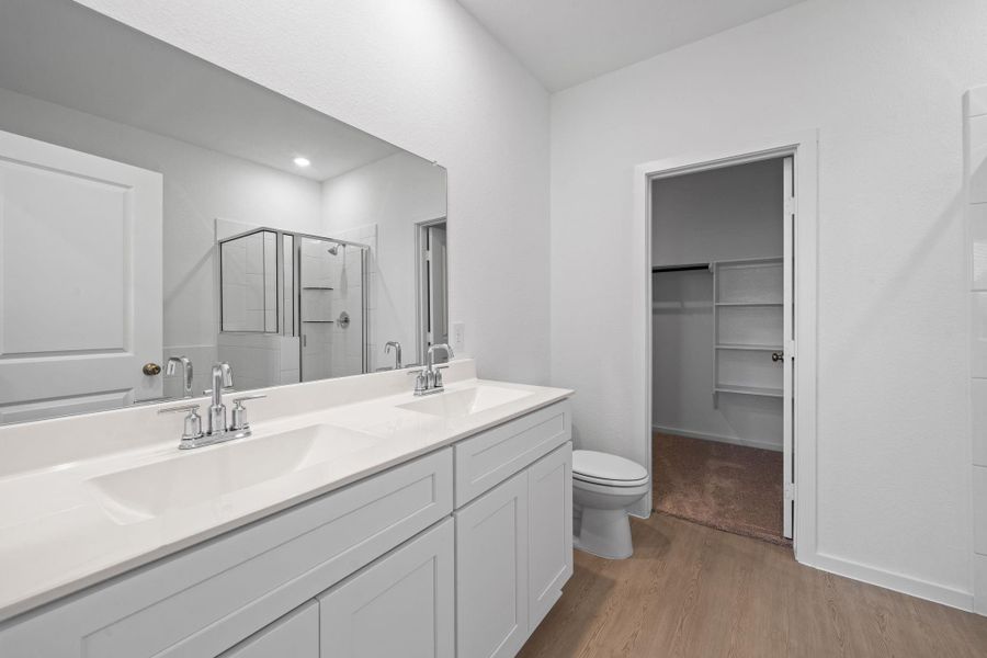 Furnished interior view inside a new home in Crosby Farms, Crosby (Image 8).