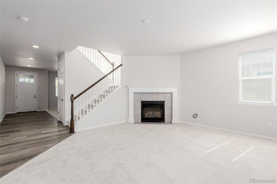 Spacious, unfurnished interior of a new home in The Aurora Highlands, Aurora (Image 13).