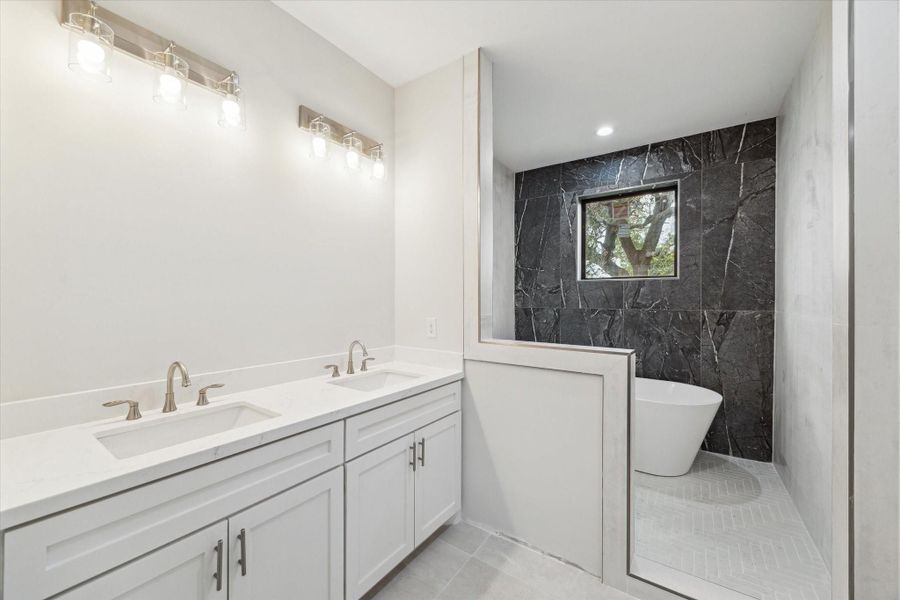 Furnished interior view inside a new home in , Houston (Image 14). Furnished interior view inside a new home in , Houston (Image 14).