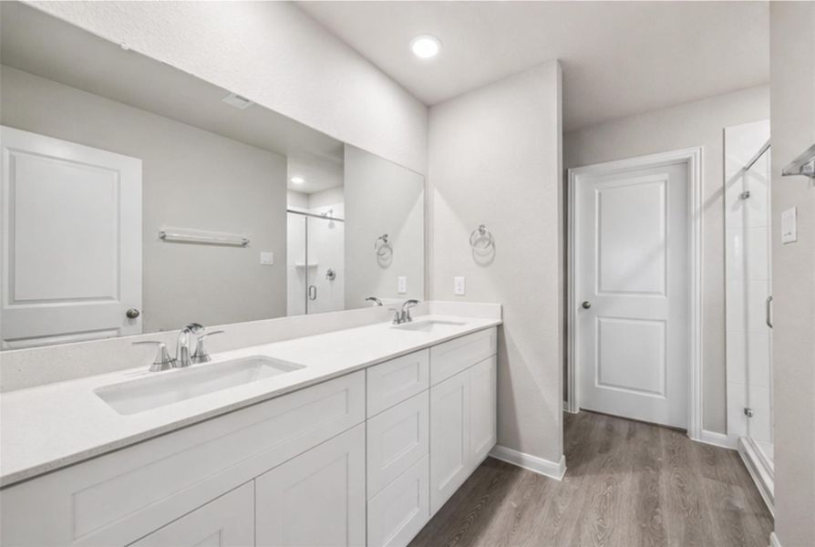 Furnished interior view inside a new home in , La Marque (Image 9).