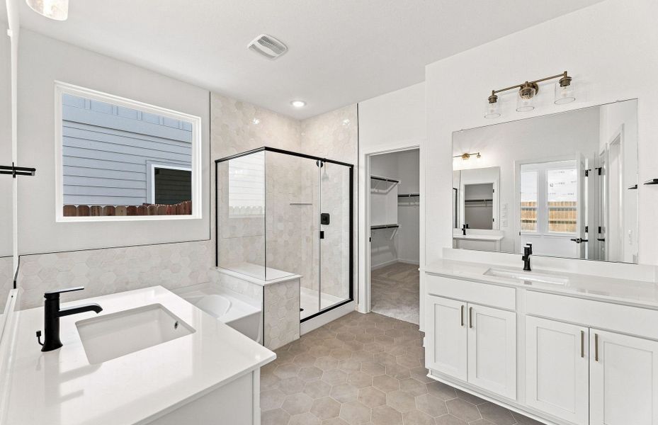 Furnished interior view inside a new home in Kuempel Farms, Pflugerville (Image 9).