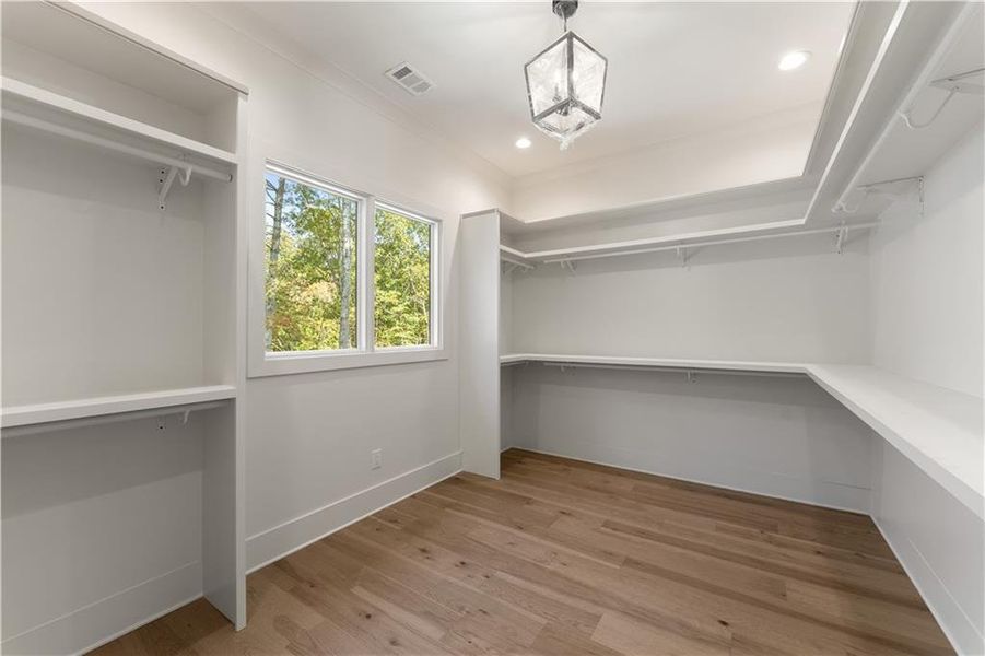 Spacious, unfurnished interior of a new home in , Dahlonega (Image 60).