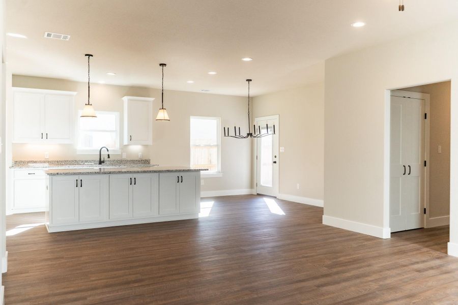 Image 28 of a home in .