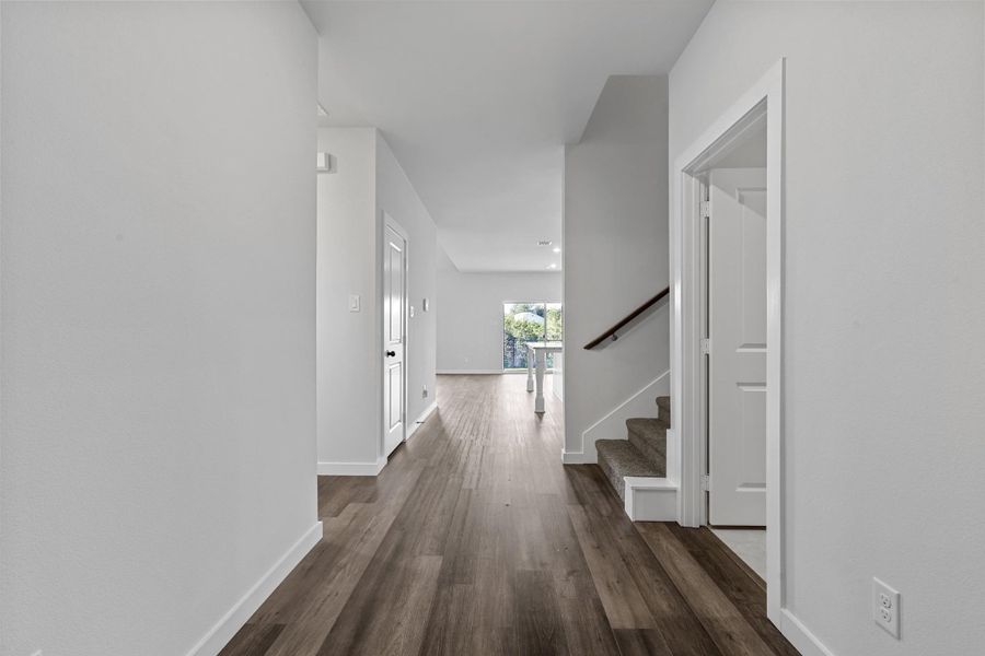 Representative unfurnished interior of a home built from the Garrison II by Cheldan Homes in Stoneview, Glen Rose (Image 23).