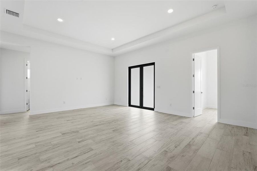 Spacious, unfurnished interior of a new home in , Port Charlotte (Image 12). Spacious, unfurnished interior of a new home in , Port Charlotte (Image 12).
