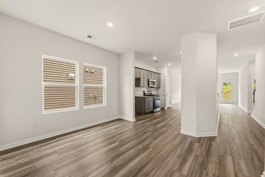 Spacious, unfurnished interior of a new home in Richmond Hill, Inman (Image 11). Spacious, unfurnished interior of a new home in Richmond Hill, Inman (Image 11).
