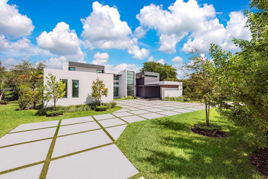 Image 66 of a home in .