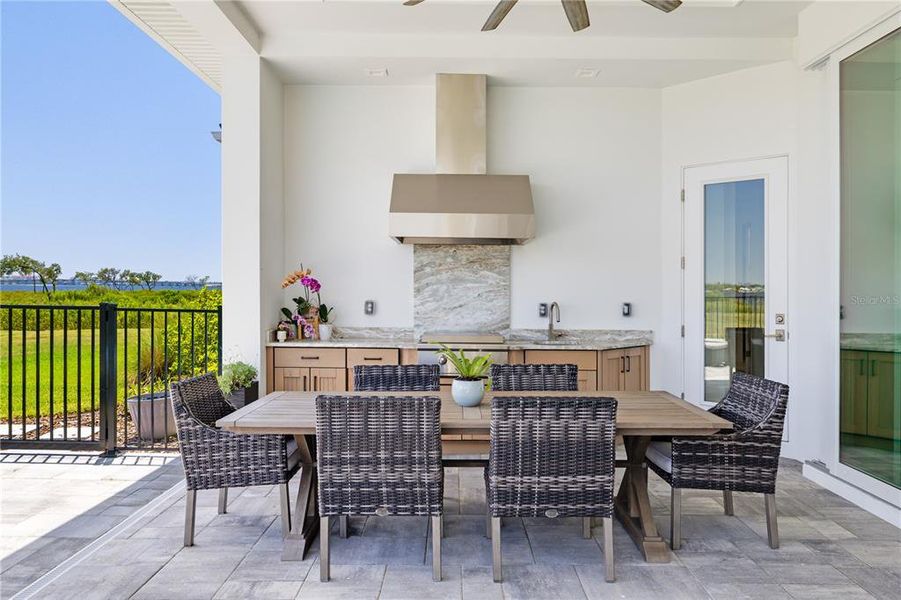 Exterior details and patio area of a home in , Palmetto (Image 29).