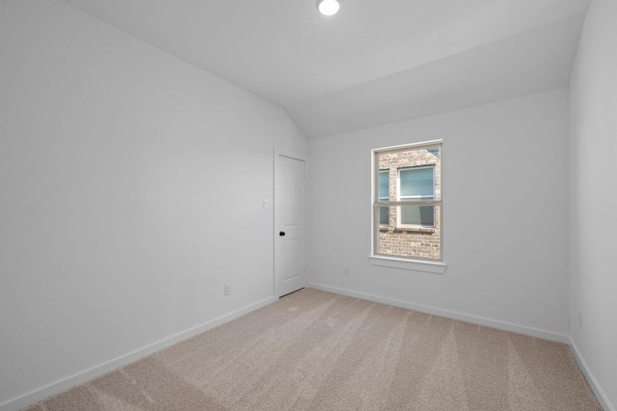 Spacious, unfurnished interior of a new home in Jubilee 45', 70', Hockley (Image 35).