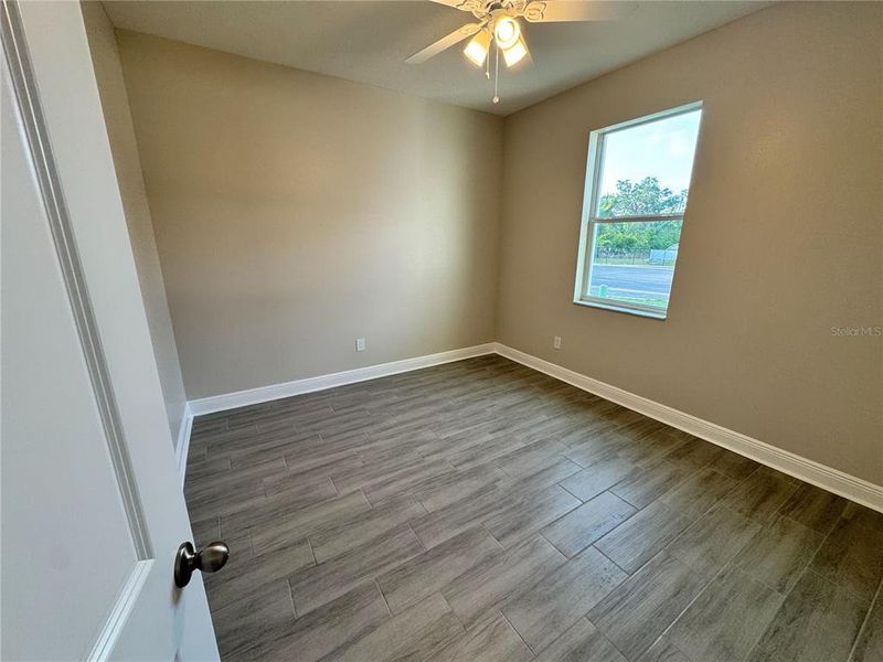Spacious, unfurnished interior of a new home in , Dade City (Image 26).