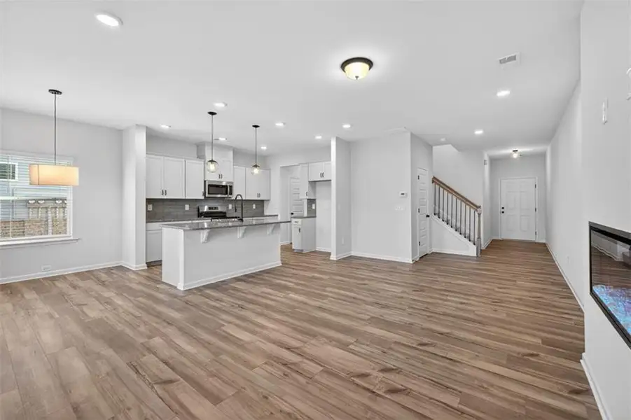 Image 98 of a home in Franklin Manor.