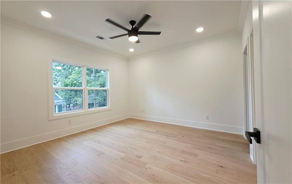 Spacious, unfurnished interior of a new home in , Atlanta (Image 23).