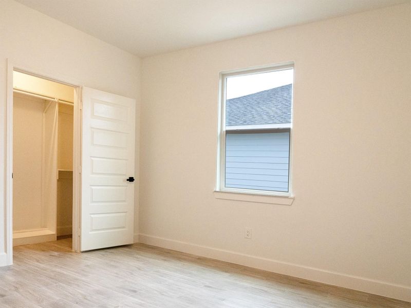 Spacious, unfurnished interior of a new home in , Cleveland (Image 23).