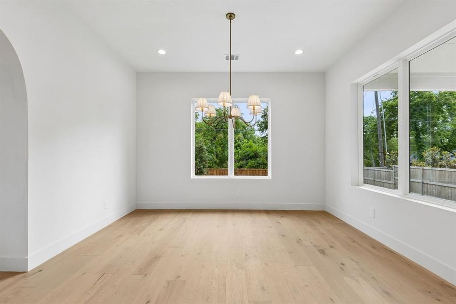 Spacious, unfurnished interior of a new home in , Dallas (Image 19).