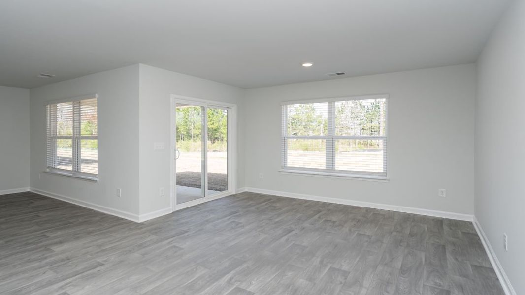 Representative unfurnished interior of a home built from the ARIA by D.R. Horton in Stanbury Creek, Supply (Image 17).