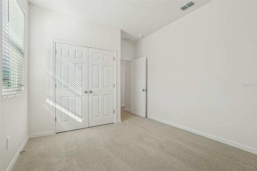 Spacious, unfurnished interior of a new home in The Meadow at Crossprairie Bungalows, St. Cloud (Image 25).