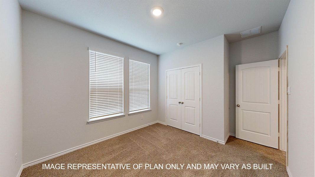 Spacious, unfurnished interior of a new home in Turnbo Ranch Traditions, Killeen (Image 19).