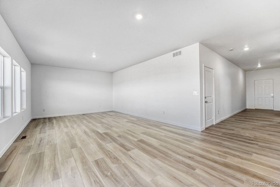 Spacious, unfurnished interior of a new home in Muegge Farms, Bennett (Image 8).