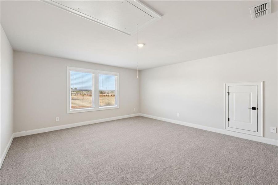 Spacious, unfurnished interior of a new home in River Pointe, Monroe (Image 28).