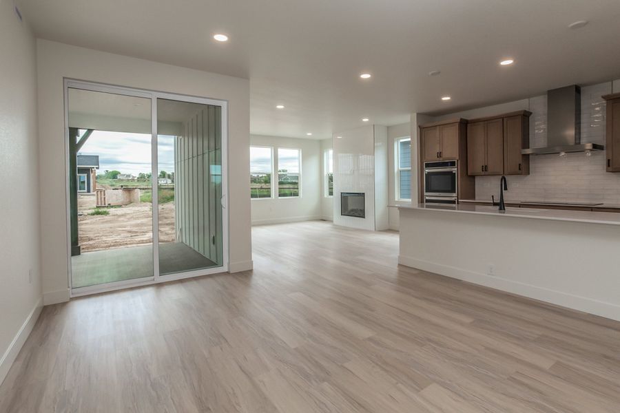 Spacious, unfurnished interior of a new home in Prairie Song, Windsor (Image 23).